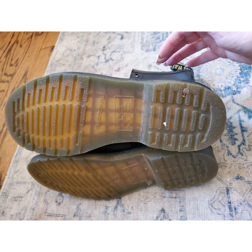 Dr. Doc Martens PASCAL black leather combat boot, fits like women’s size 10 - Picture 12 of 12